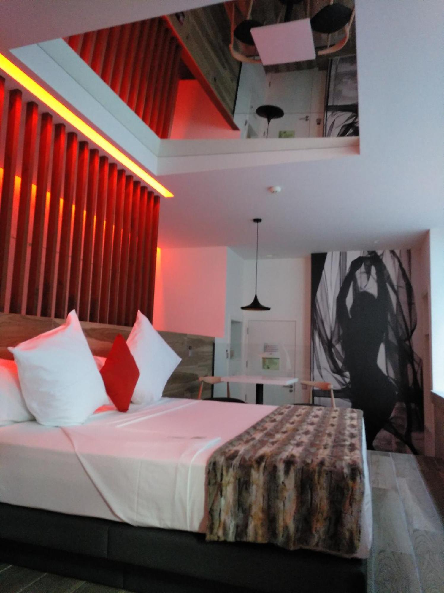 Hotel Loob Valencia Mislata Exterior foto